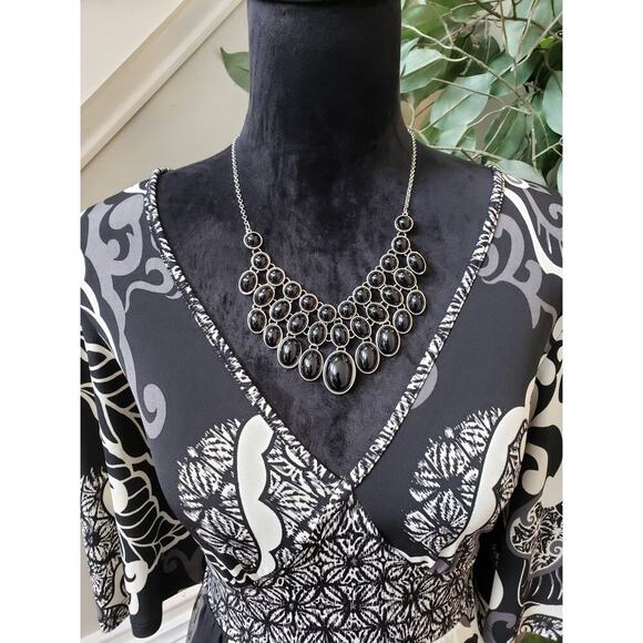 Suzie Knee Length Dress Womens Large Black & White Geo Print Short Sleeve V-Neck - Picture 2 of 10